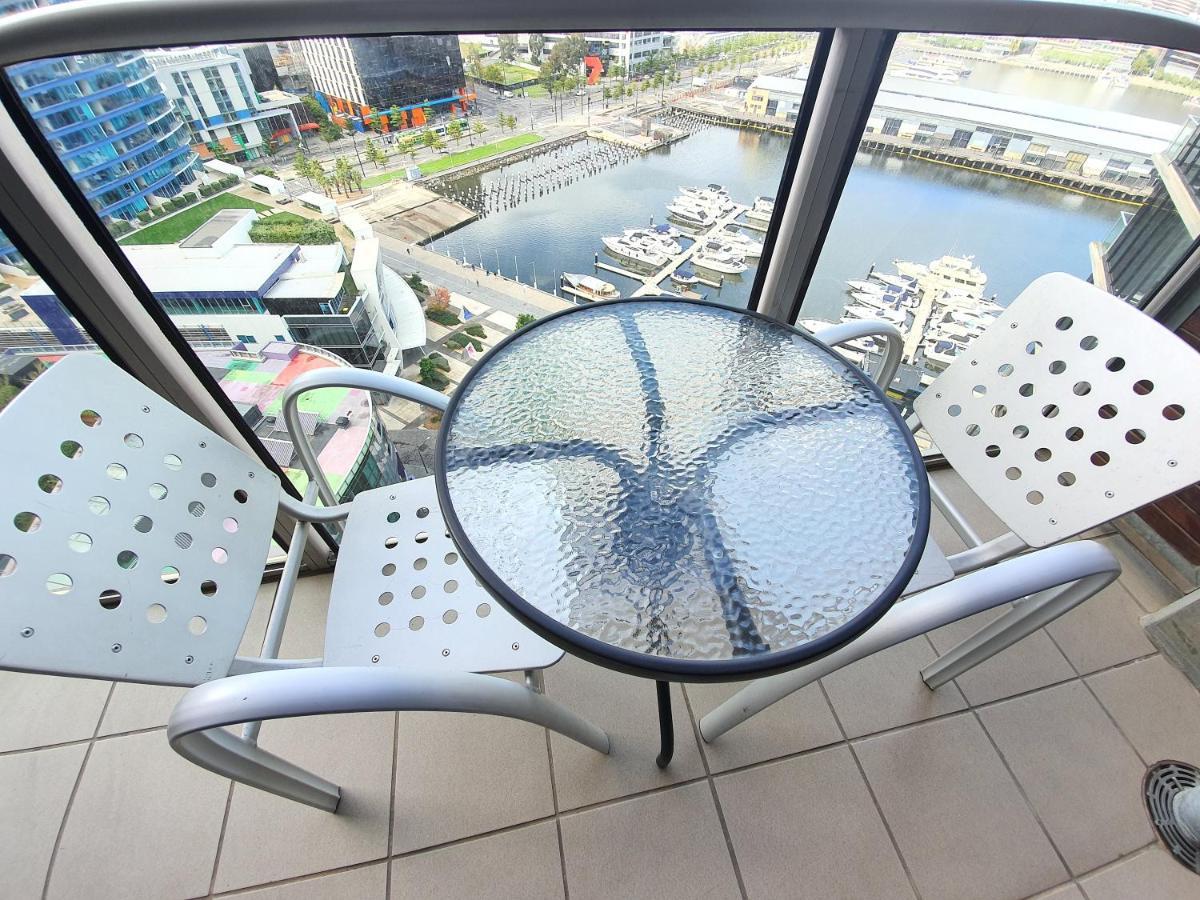 Harbour Escape Apartments Docklands Melbourne Exterior foto